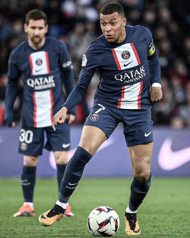 九游娱乐官网 -赛地聚焦：法甲今夜热度飙升，山东泰山迎来里程碑，底气十足，赛季目标并未改变的简单介绍